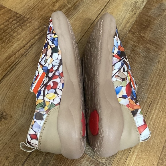 Unbranded unisex colorful tree/leaf print loafers
Size 8 men’s, 9.5 women’s - Picture 7 of 10